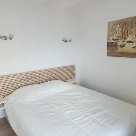 Rue Du Vieux Chateau - Beau F2 Avec Vue Exceptionnelle - Refait A Neuf مينتون